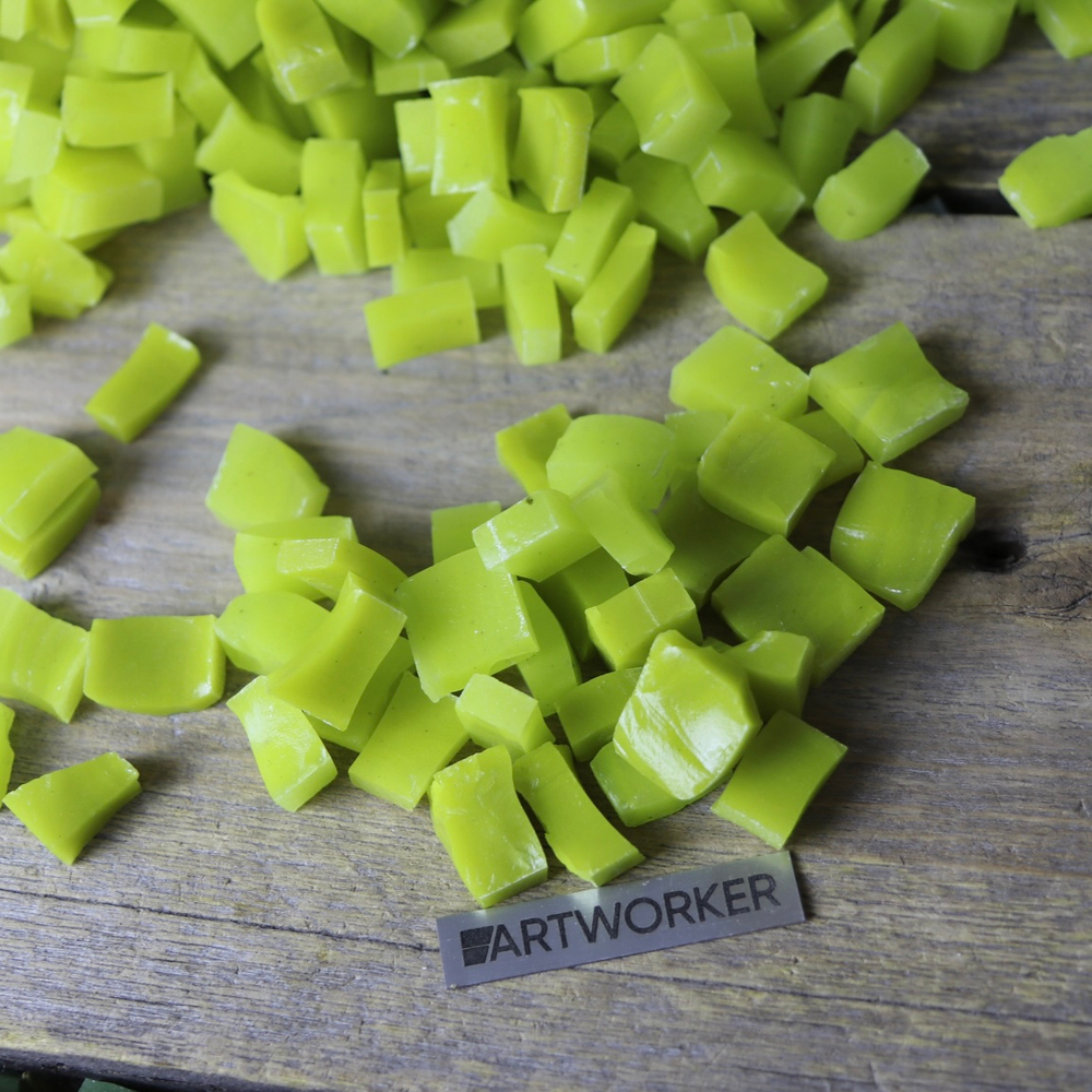 Смальта желтых цветов