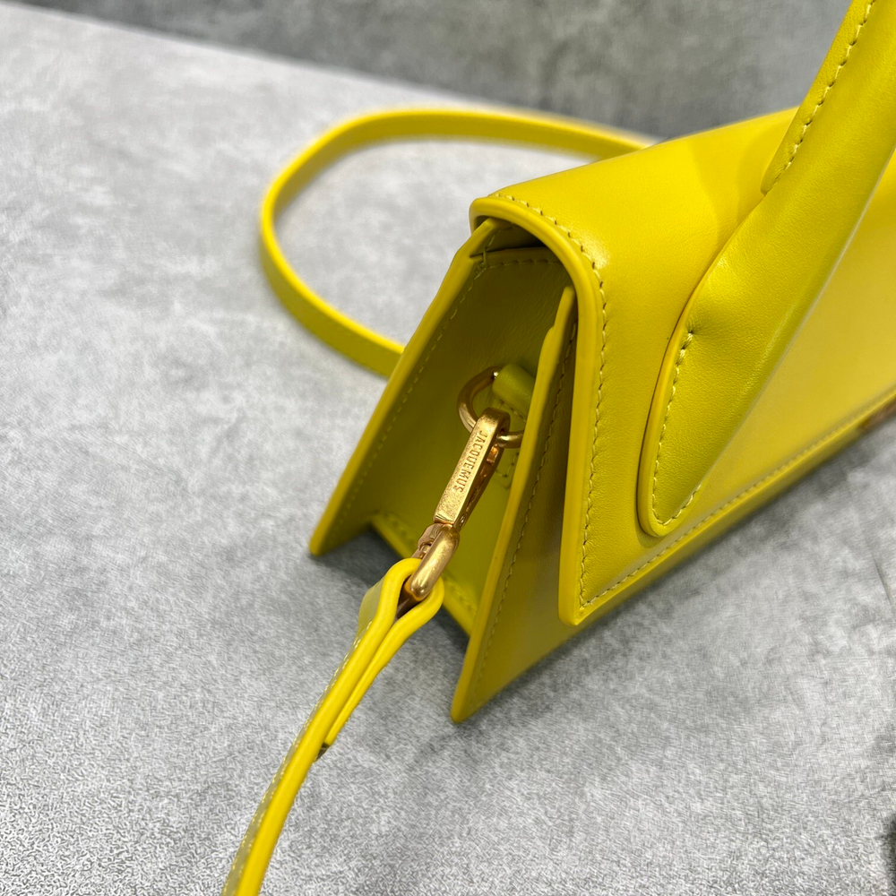 Jacquemus Le Chiquito Long 22 cm