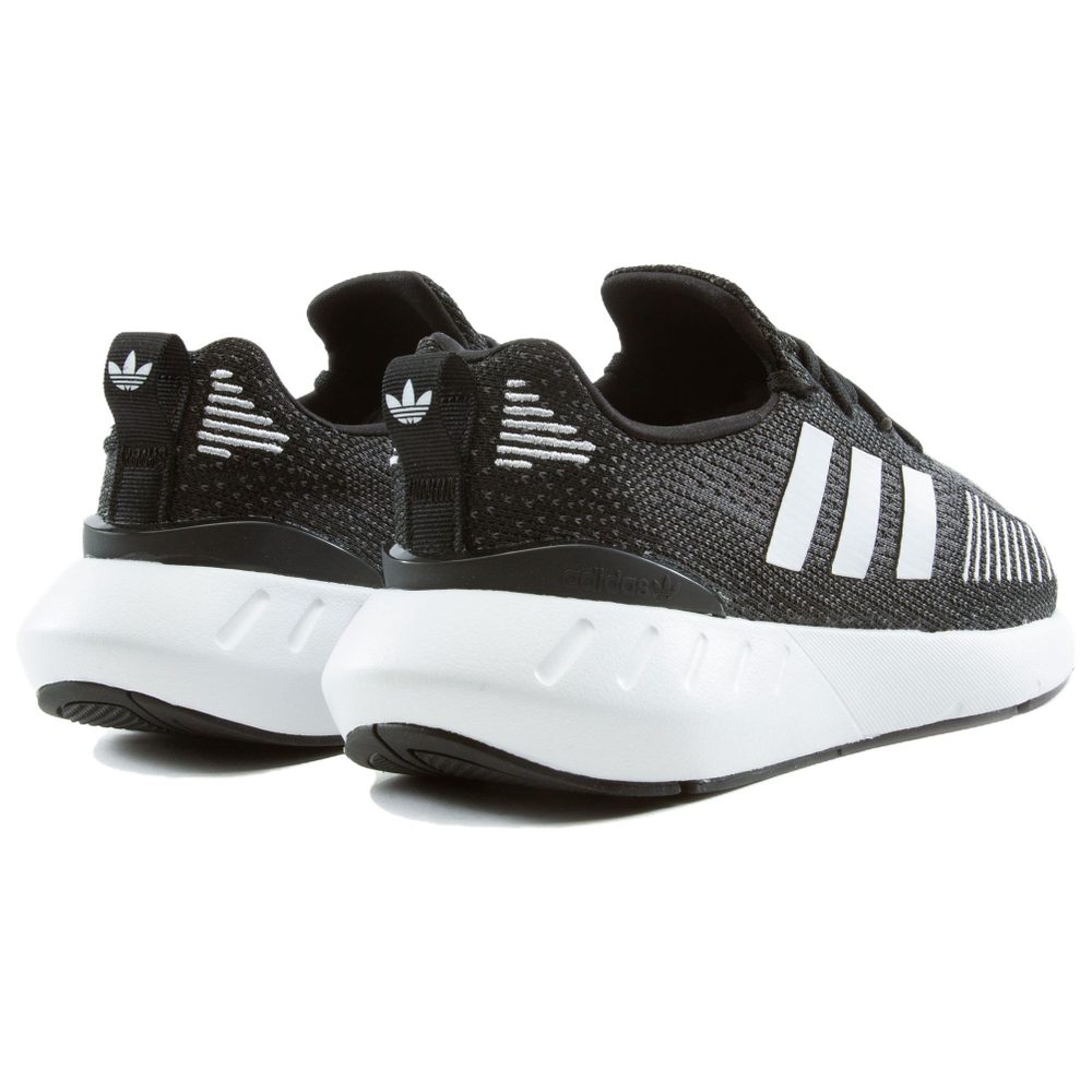 Кроссовки Adidas Originals Swift Run 22 (Женская размерная сетка)