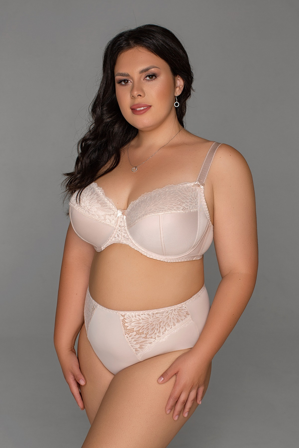 Бюстгальтер 711, 711 maxi