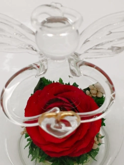 натуральная роза в стеклянном ангеле, вакуум