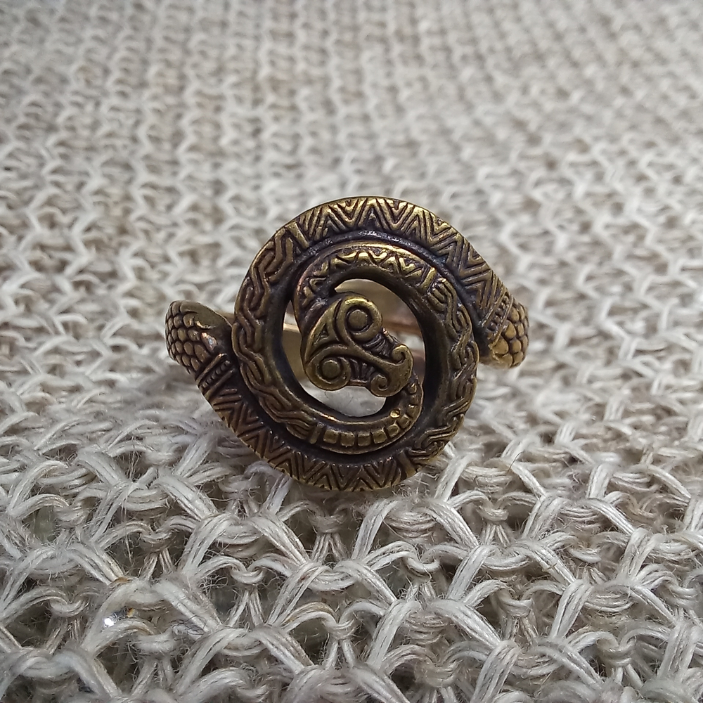 Кольцо "Уроборос"