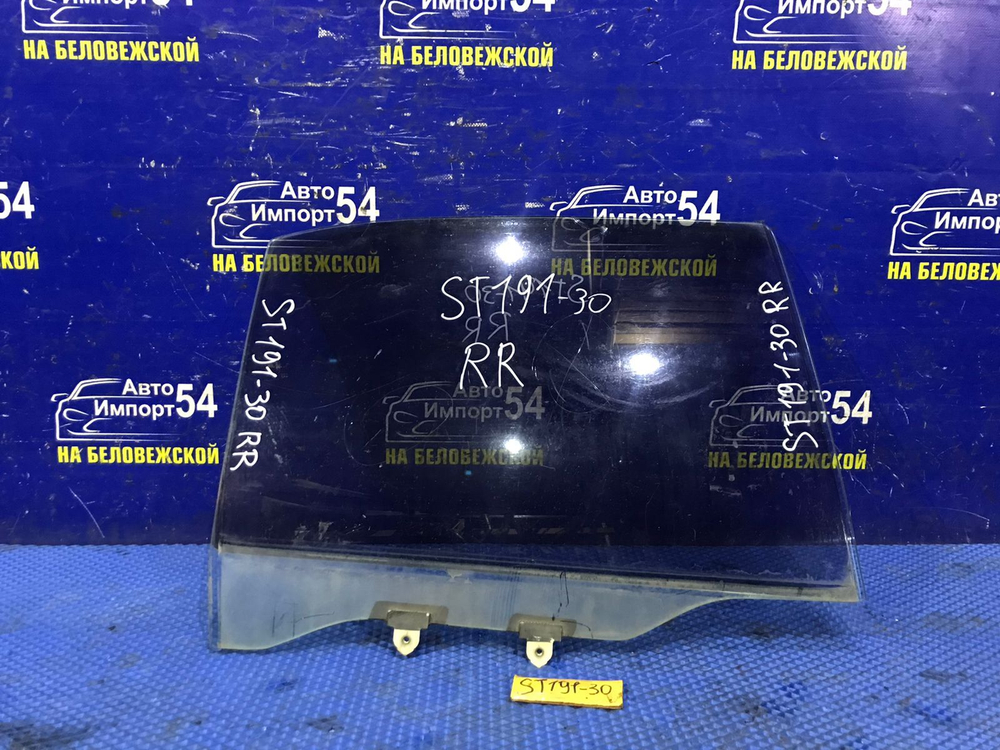 Стекло двери задней правой TOYOTA CORONA 1993