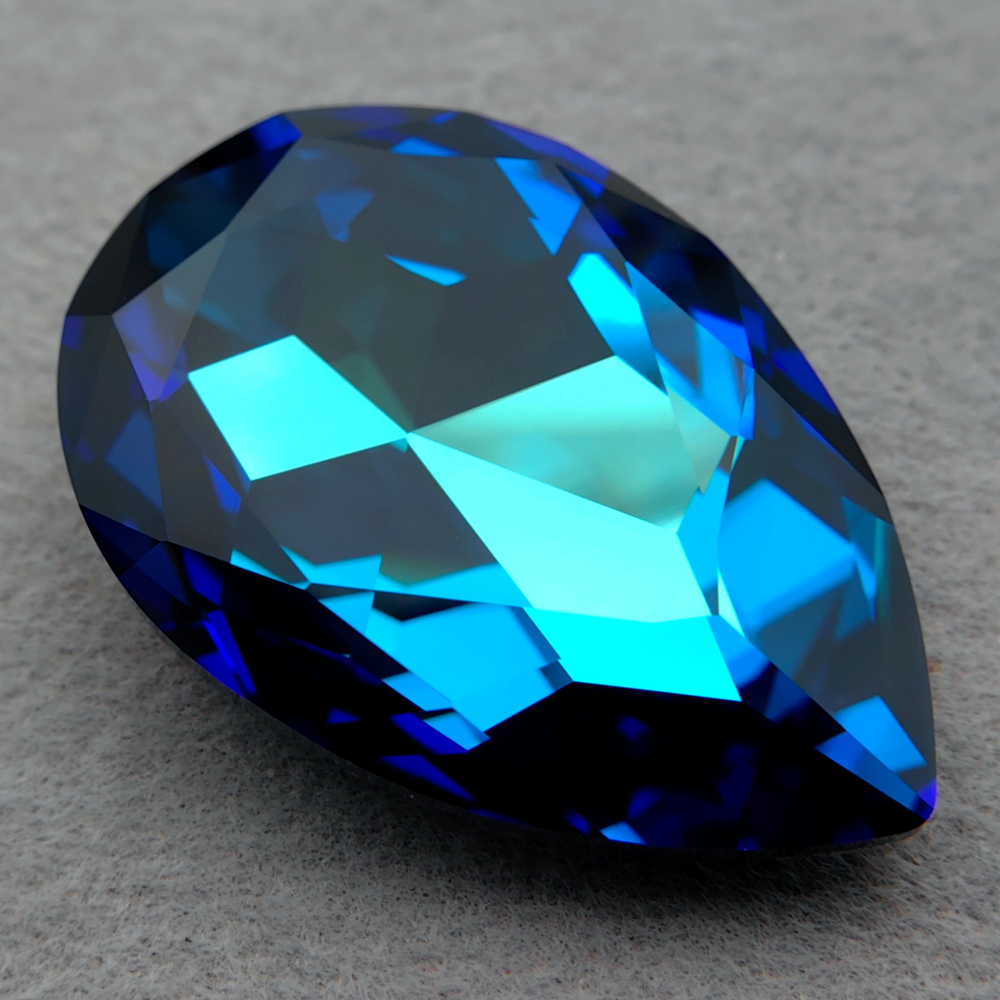 Swarovski 4327 Large Pear FS, Crystal Bermuda Blue
