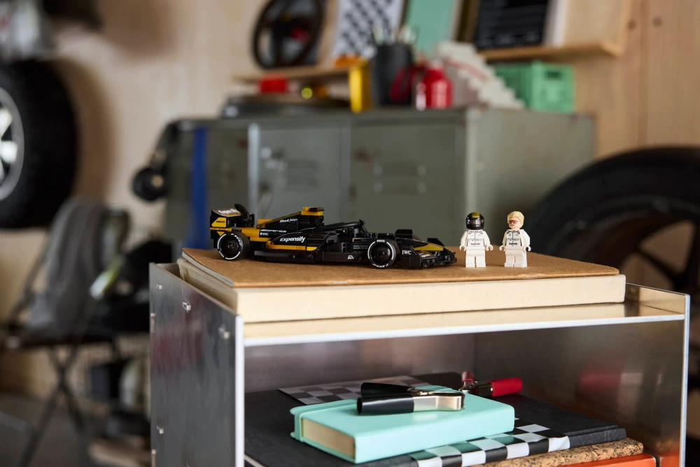 Конструктор LEGO Speed Champions 77252 APXGP Team Race Car from F1 The Movie