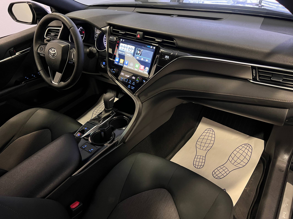 Toyota Camry, 2019 год