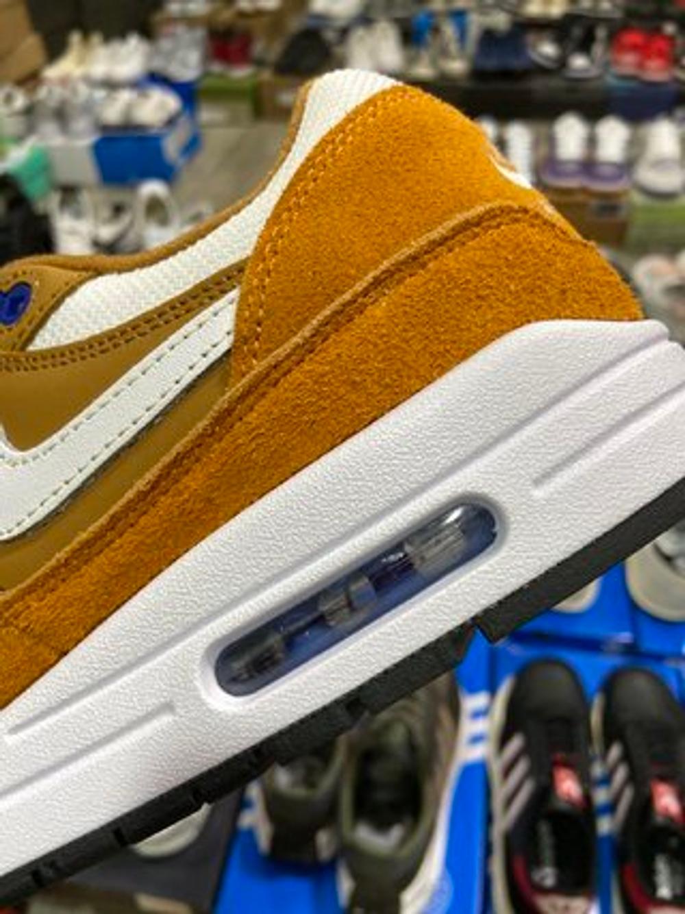 Nike Air Max 1 "Curry"