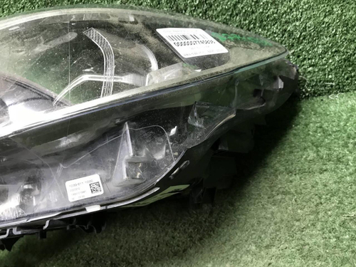 Битая Фара левая BMW 5er G30 (17-20) Adaptive LED