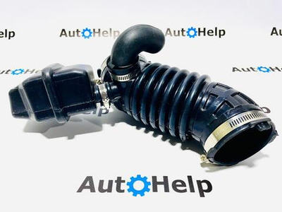 Патрубок воздушного фильтра 16576-JG00A Nissan