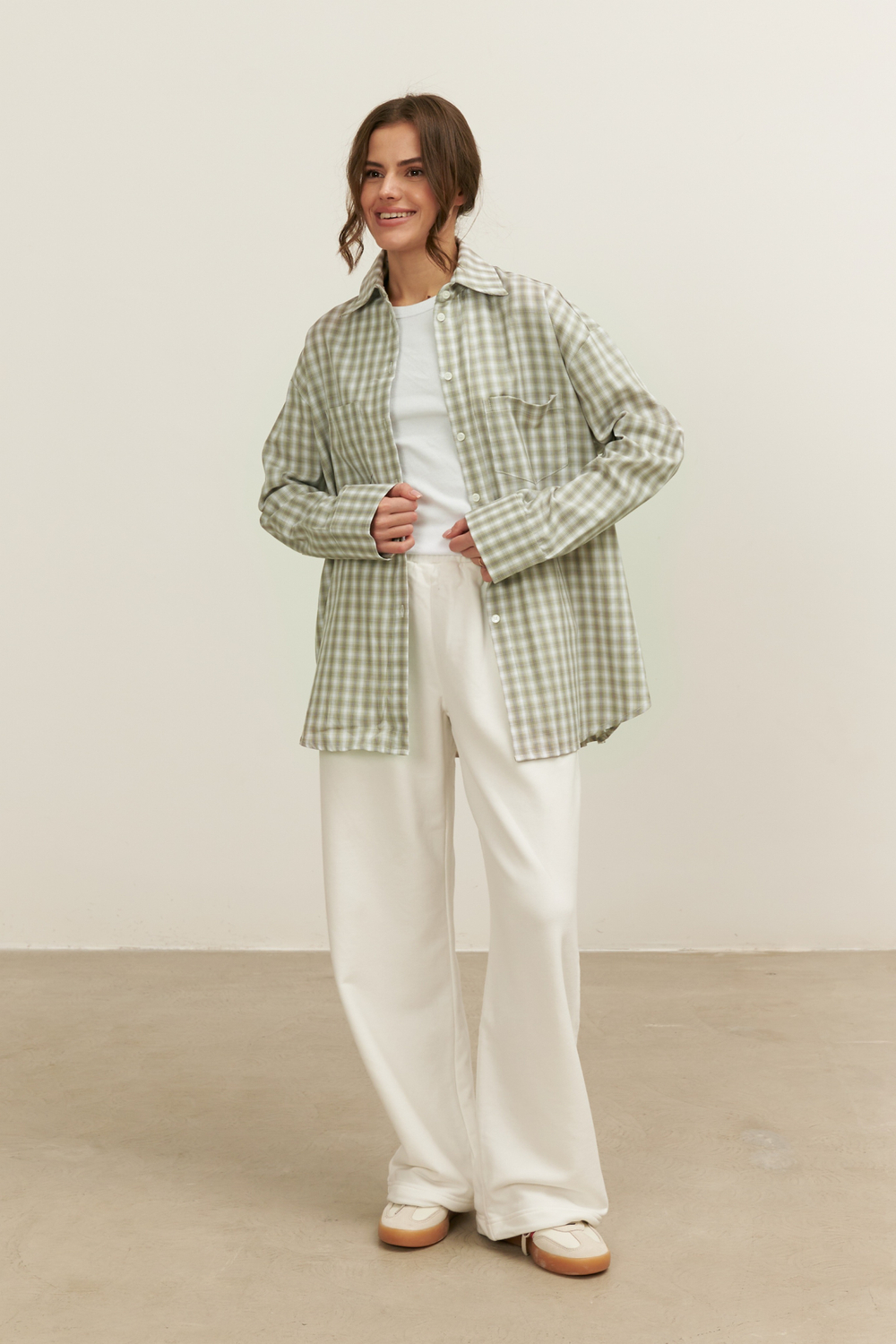 Рубашка 07, бежево-зеленая