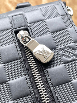 Louis Vuitton Takeoff Pouch
