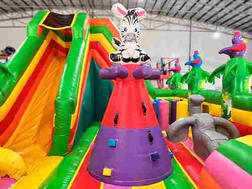 Коммерческий надувной батут "Джунгли" с горкой, 10*6*4.5 м