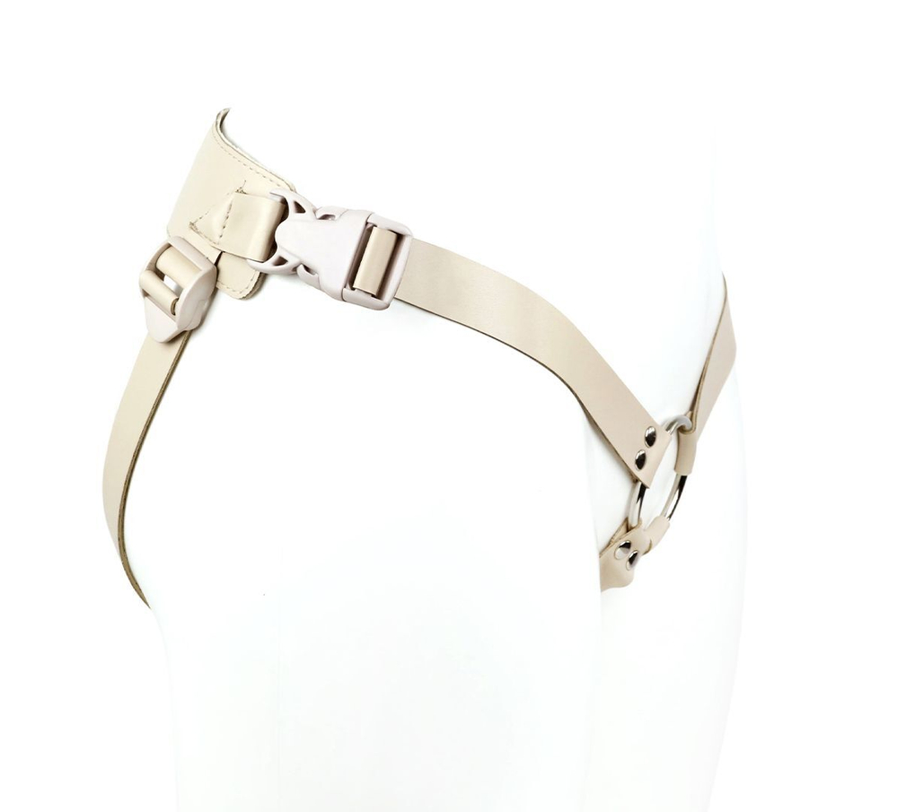 Универсальный пояс с кольцом и реалистичной насадкой - 18 см. (Цвет: телесный)