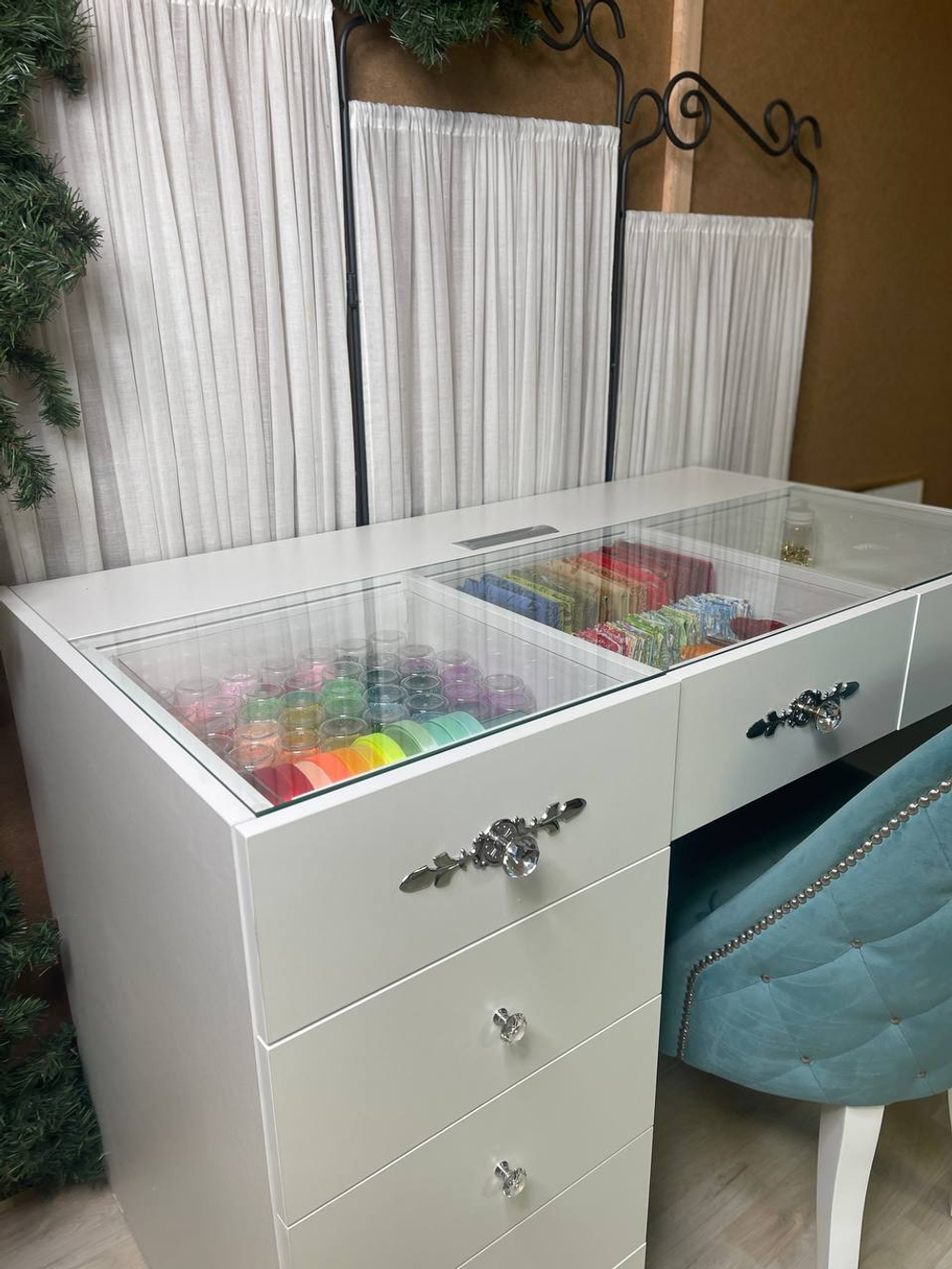 Стол со стеклом х3 (НА ЗАКАЗ)