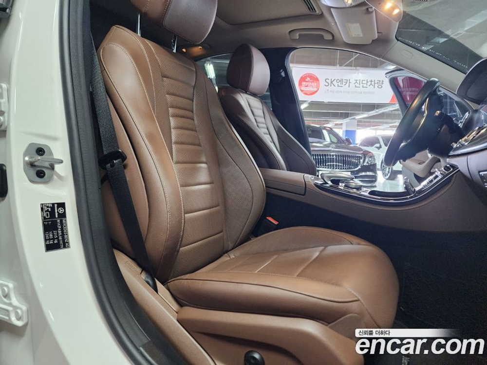 Mercedes-Benz E-Class W213 E300 Avangarde (06.2020)