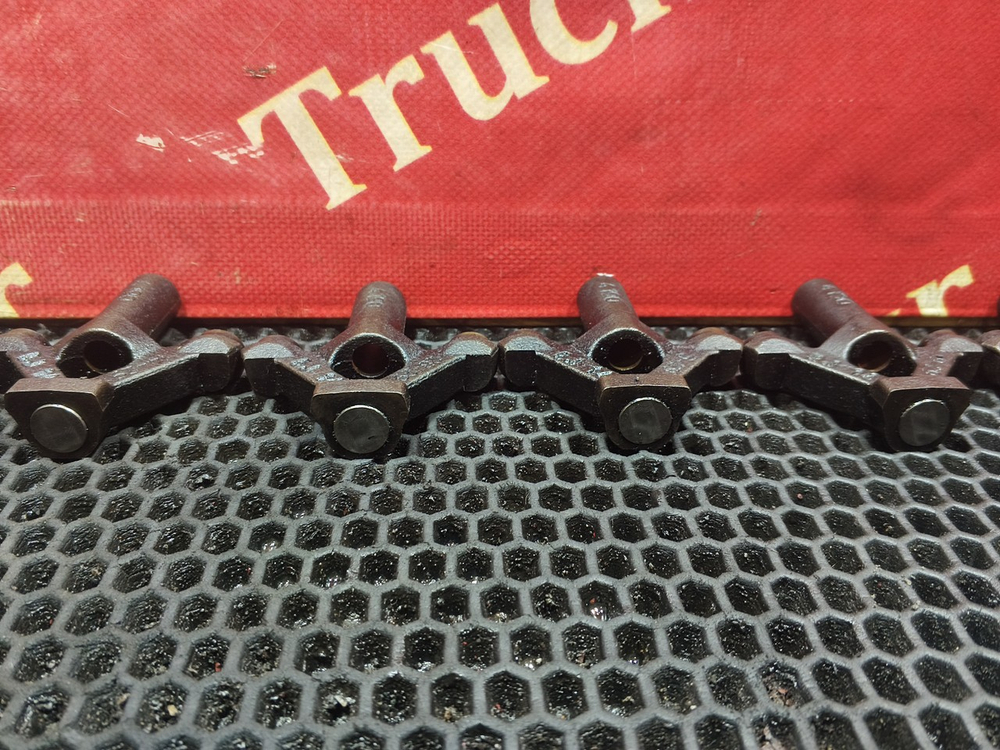 Комплект коромысел клапана