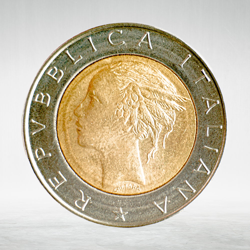 Italy 500 Lire 1982 R "Bimetallic – Head of Italy and Ship", AU