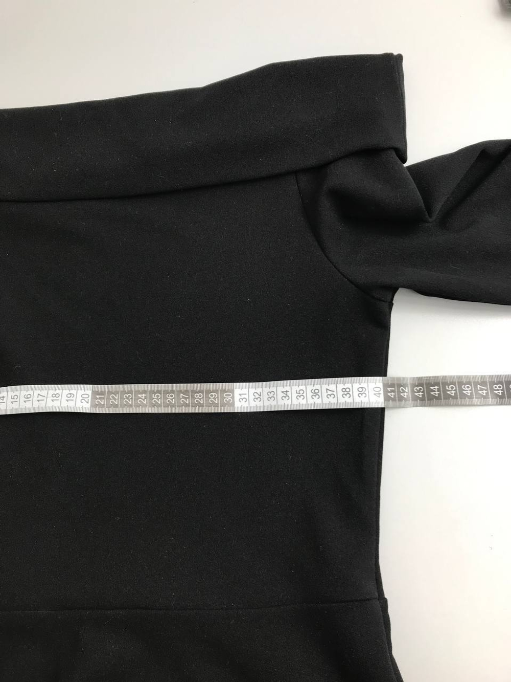 Платье лаконичное 44-46 размер