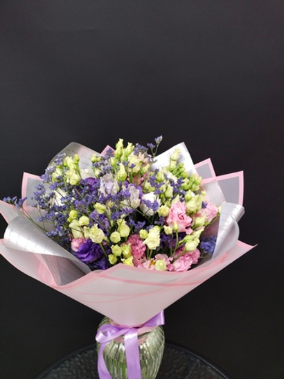 Букет микс эустомы с лимониумом