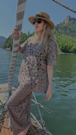 Футболка "На кружевном" капучино оверсайз