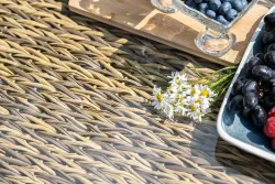 "Кальяри" журнальный столик из искусственного ротанга (гиацинт), цвет соломенный