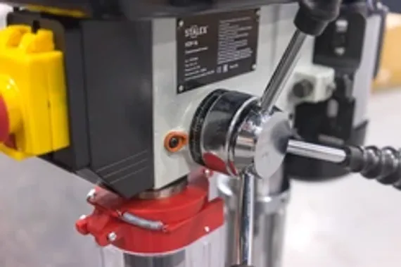 Вертикально-сверлильный станок Stalex MGB63