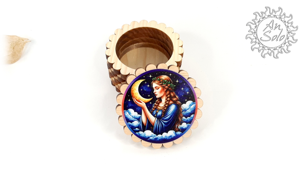 Мини-шкатулка "Лунная богиня"