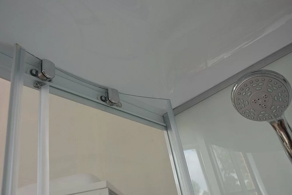 Душевая кабина Royal Bath RB90HK7-WT 90x90 профиль белый/стекло прозрачное