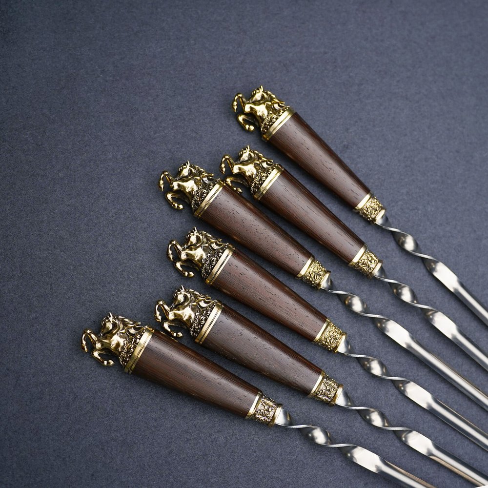 Подарочный набор шампуров "К удаче", рукояти венге