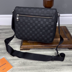 Сумка через плечо Louis Vuitton