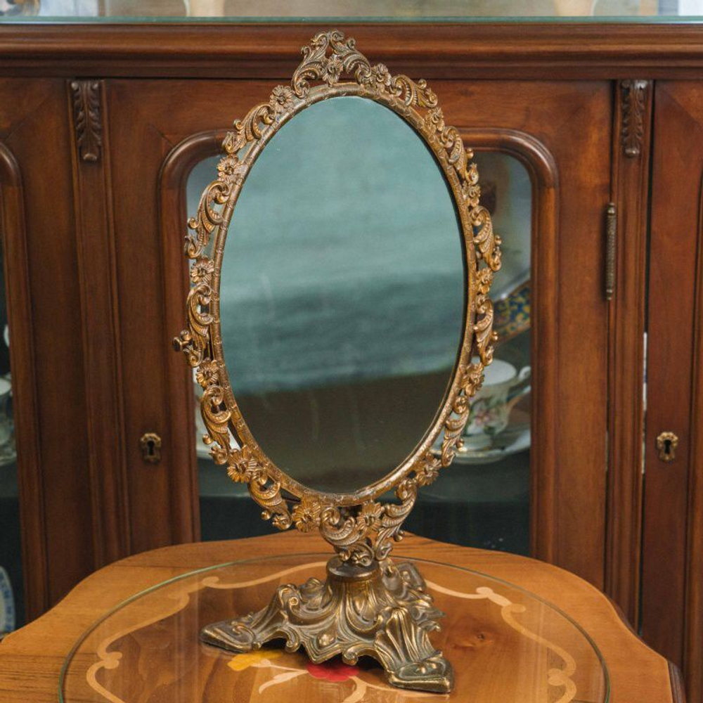 Зеркало настольное