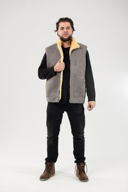 Жилет мужской из согревающей овчины