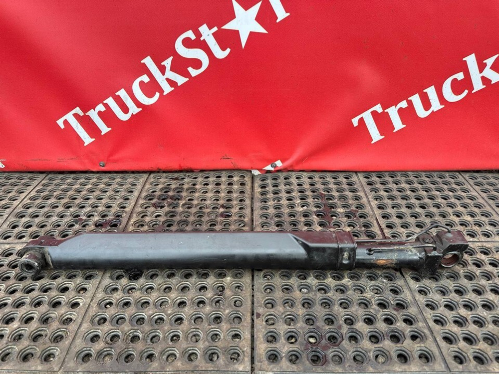 Цилиндр подъема кабины 2017 г