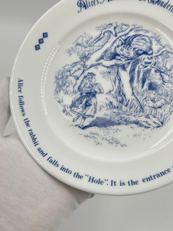 Тарелка Алиса в Стране Чудес Yamaka