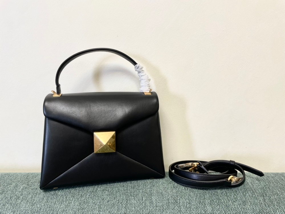 Valentino Small One Stud Bag 24 cm
