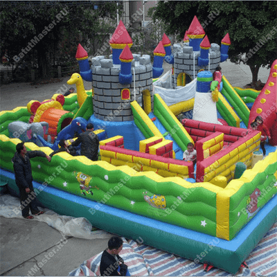 Большой надувной батут "Средневековье" 20*20*5 м