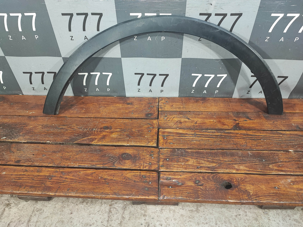 Накладка крыла переднего левого Ford Explorer 5 10-19 Б/У Оригинал BB5316A075AHW