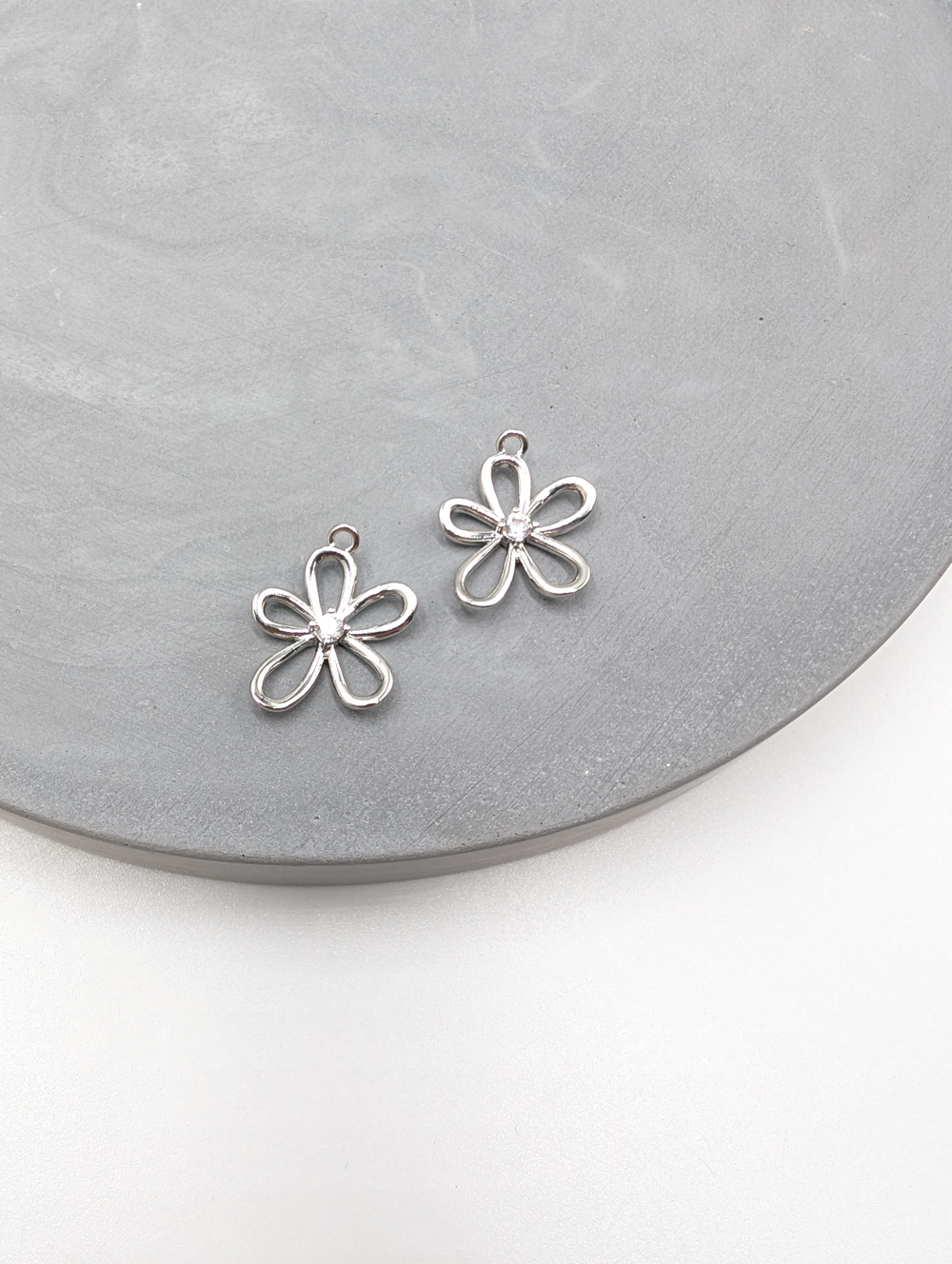 Подвеска цветок 14.5*16.5мм