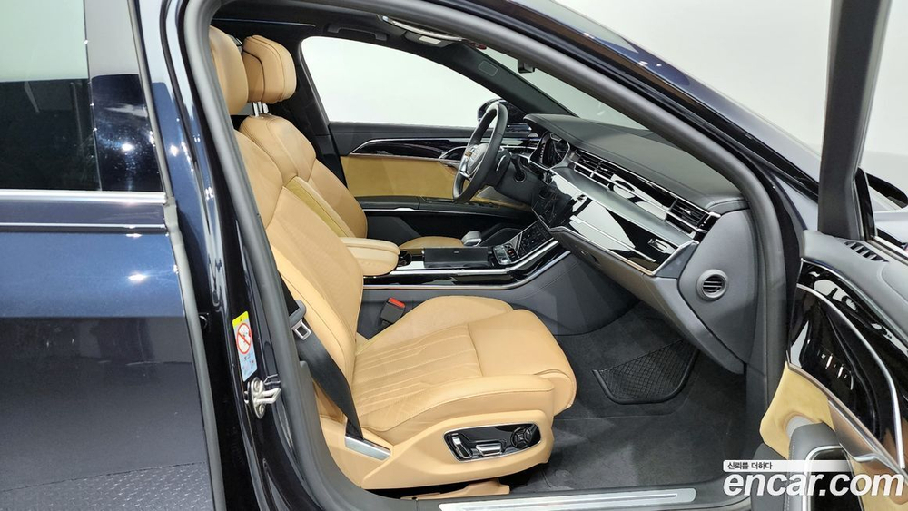 Audi A8 (D5) 55 TFSI Quattro LWB (05.2020)