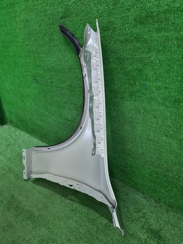 Крыло переднее правое Mercedes GLC X253 (15-22)