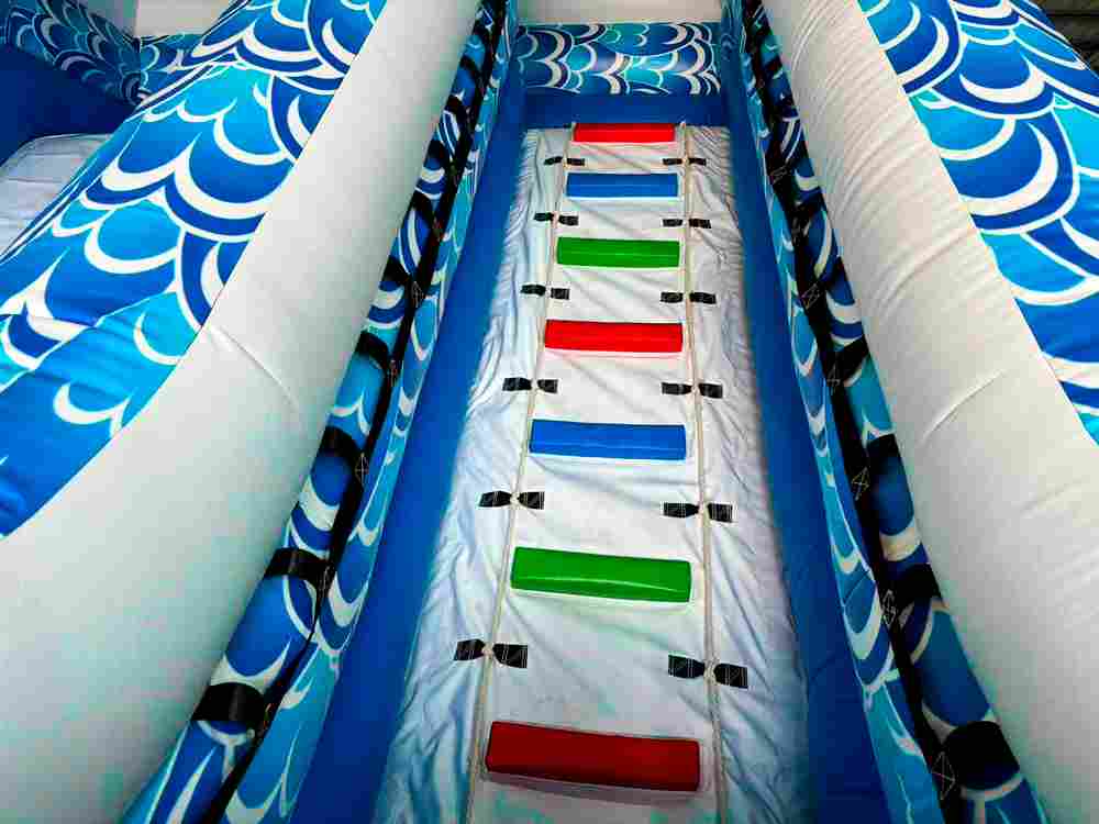 Надувной водный батут-горка с бассейном «Зверопой», размер 9*4*4,5 м