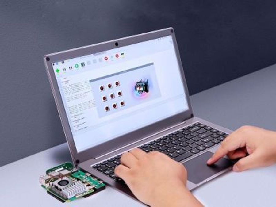 «Ноутбук» Elecrow со смартфоном вместо материнской платы