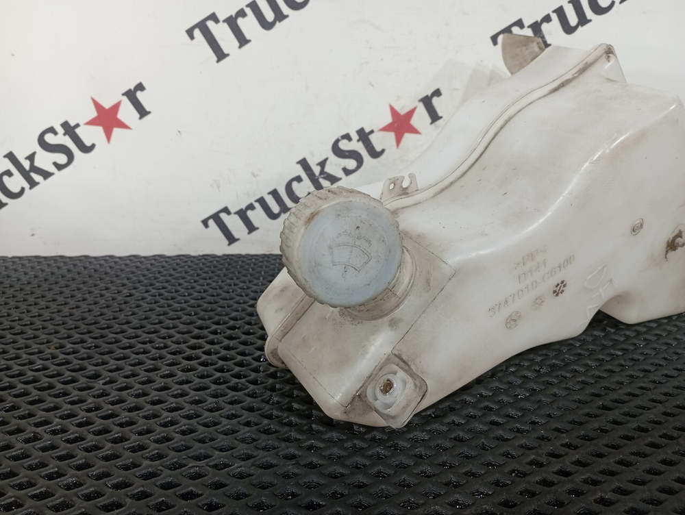 Бачок омывателя лобового стекла 2023г