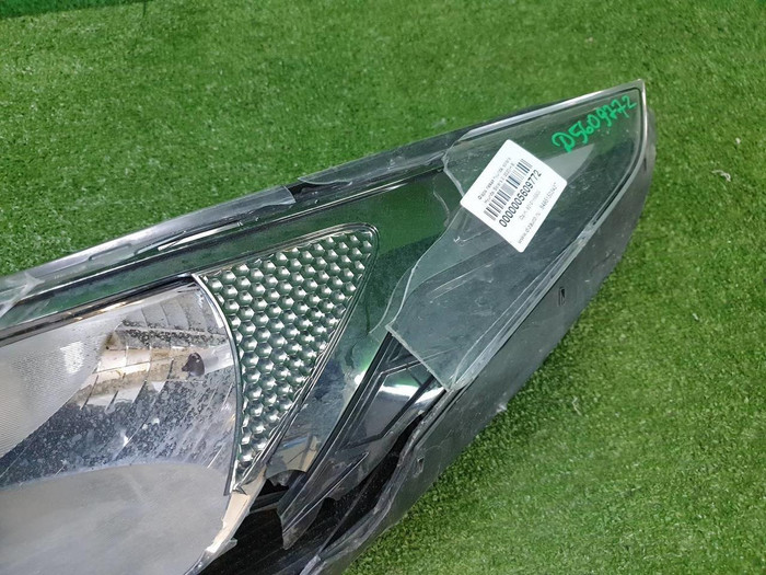 Битая Фара левая Hyundai Solaris 2 (2020-н.в.) галоген