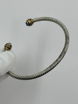 Браслет кафф с голубыми вставками