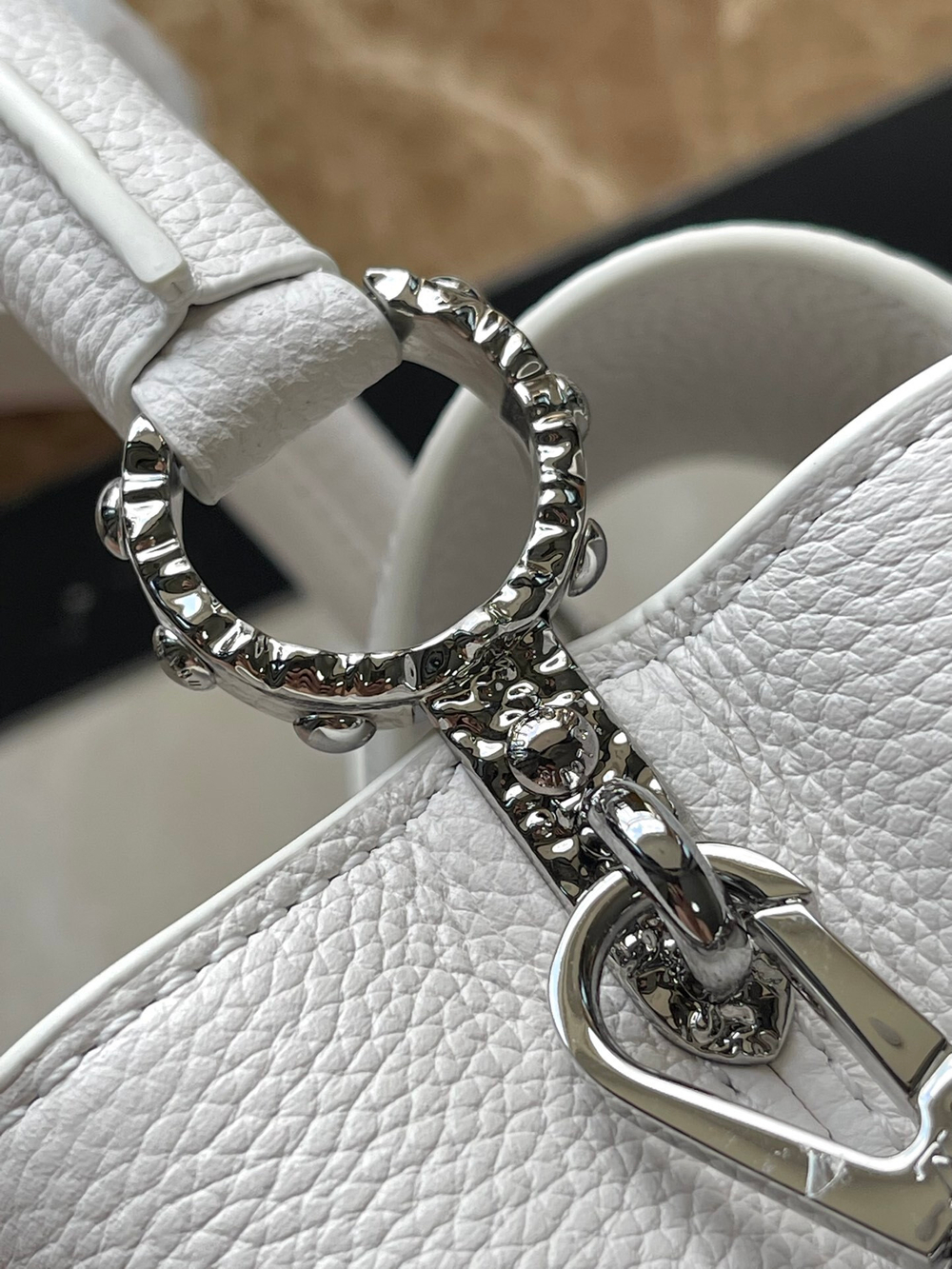 Louis Vuitton Capucines East West Mini