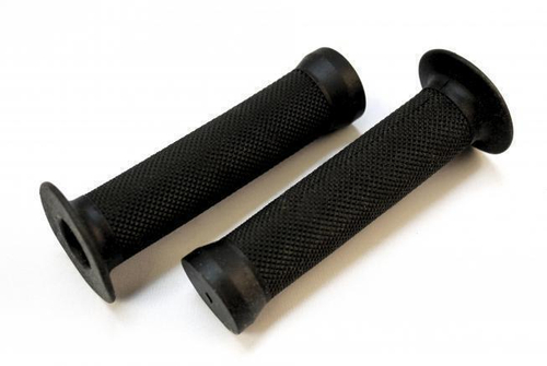 Грипсы С83 на руль резин. BMX 130мм торц. защита+защита от проскальз. черные CLARKS