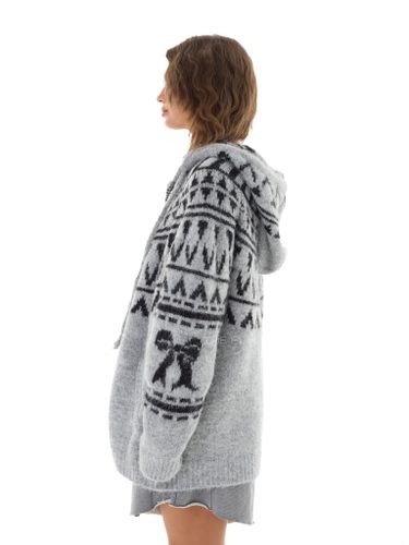 Серый свитер на молнии с капюшоном