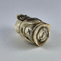 Статуэтка нэцкэ Шоусин