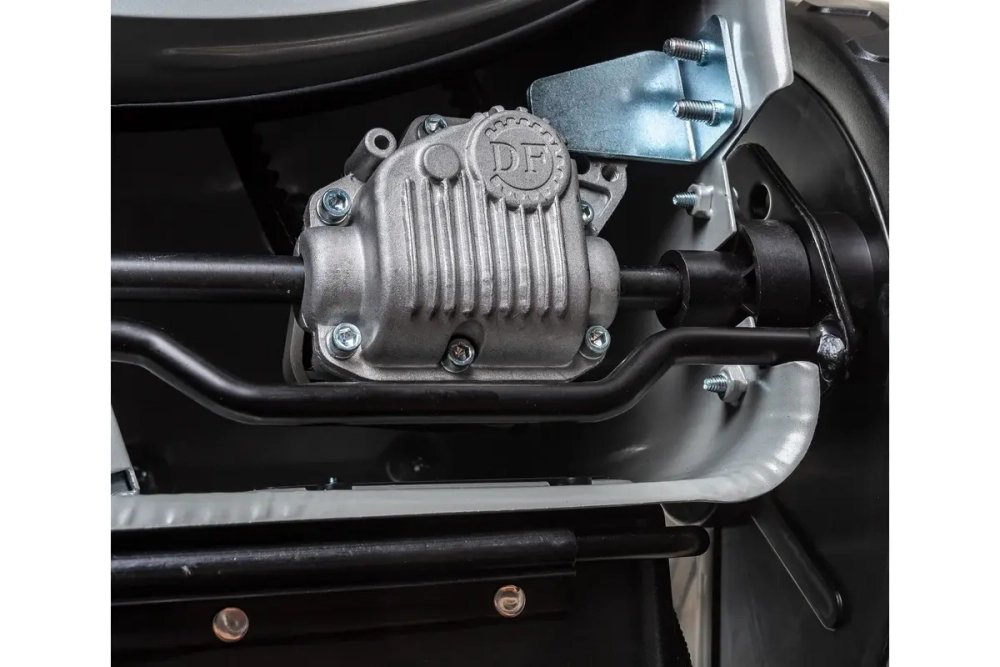 Газонокосилка Makita ELM4621